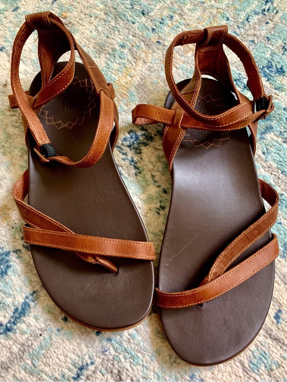 Chaco Juniper Brown Full Grain Leather Strappy Toe Loop Sandals
